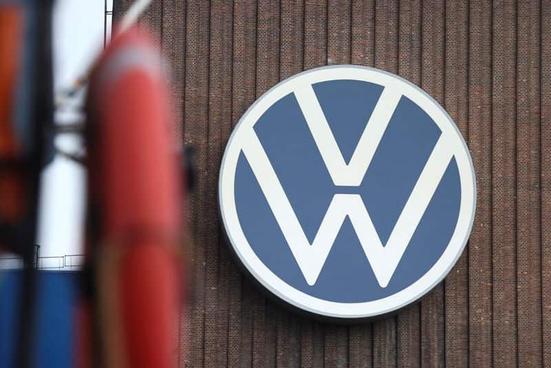 Volkswagen, Porsche Holding cut outlook on challenging market