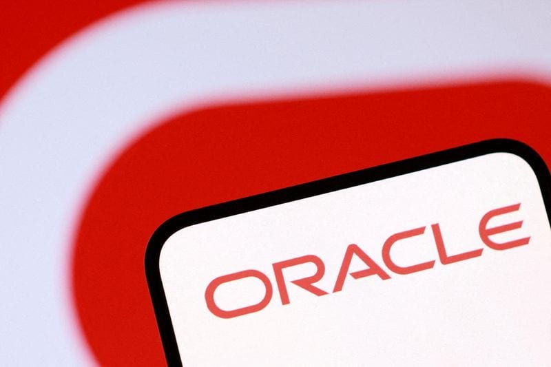 Oracle data center debt faces pressure amid rising borrowing concerns