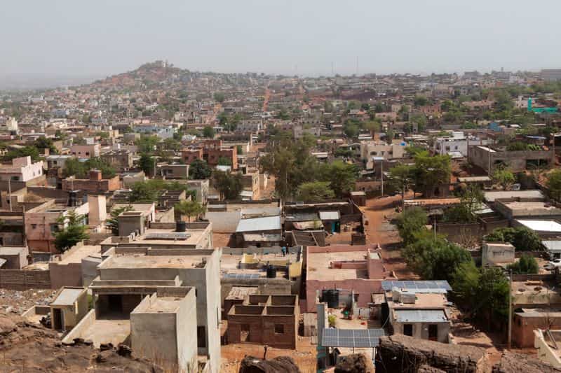 Al Qaeda-linked militants kill over 100 Malian soldiers, sources say