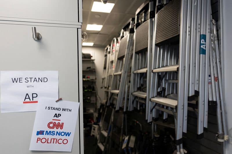 White House media ban fight continues after outlets regain access