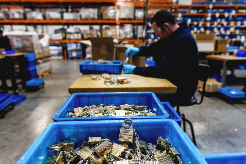 US core capital goods orders surge in August