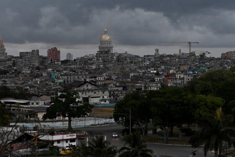 Trump predicts US and Cuba will make a deal