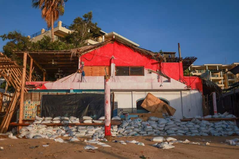 Hurricane Polo weakens to Category 3, targets Mexico coast Monday