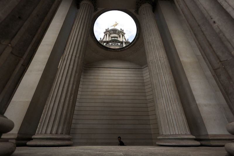 BoE's Taylor sees no compelling case for rate hike