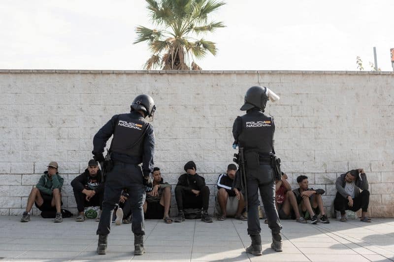 Spain probes alleged migrant abuse by troops after rights group report