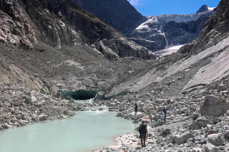 Swiss glaciers lose over 5% of ice in 2026 after record heatwave