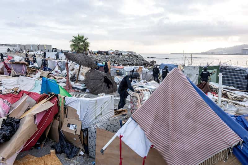 Spanish police clear migrant camp on Ceuta beach