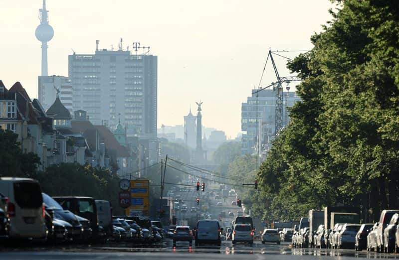 Euro zone investor morale falls in October, Sentix survey shows