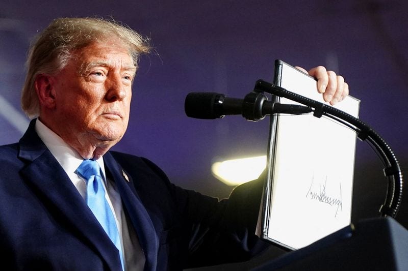 Trump's midterm rally blitz sparks GOP liability fears