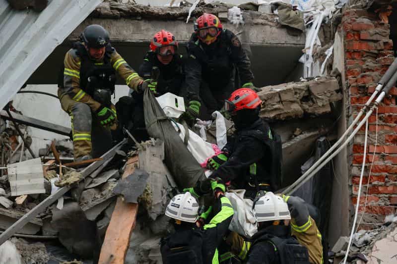 Russian bombs kill five in Kharkiv, damage residences