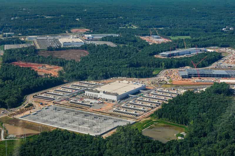 Conservation group seeks halt to AI data centers on US public lands