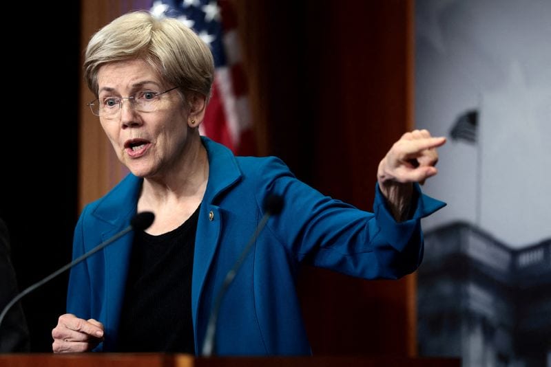 Warren probes federal housing director over alleged obstruction
