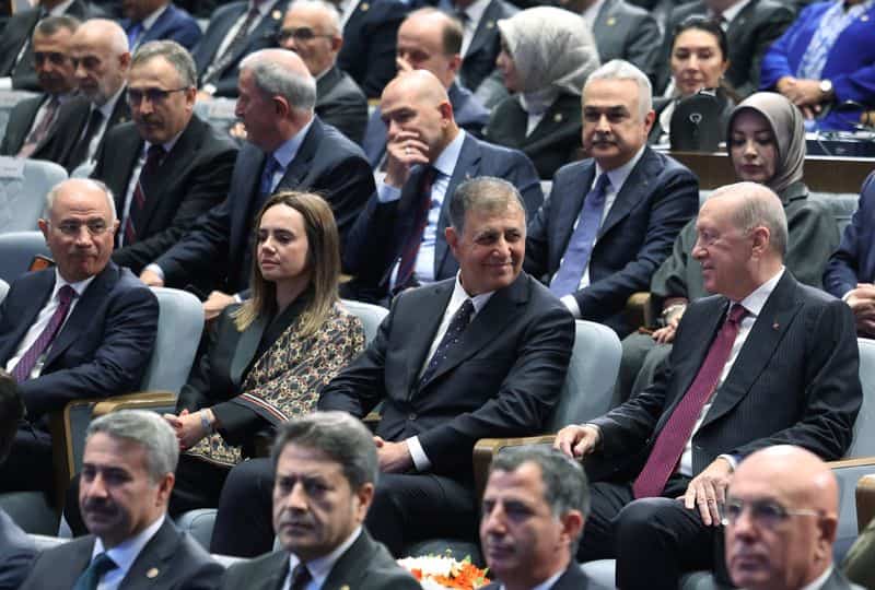 Turkey's Izmir mayor joins Erdogan's AK Party