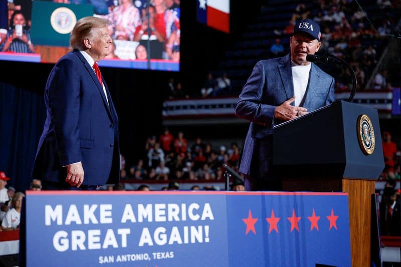 Trump to award Roger Clemens Presidential Medal of Freedom