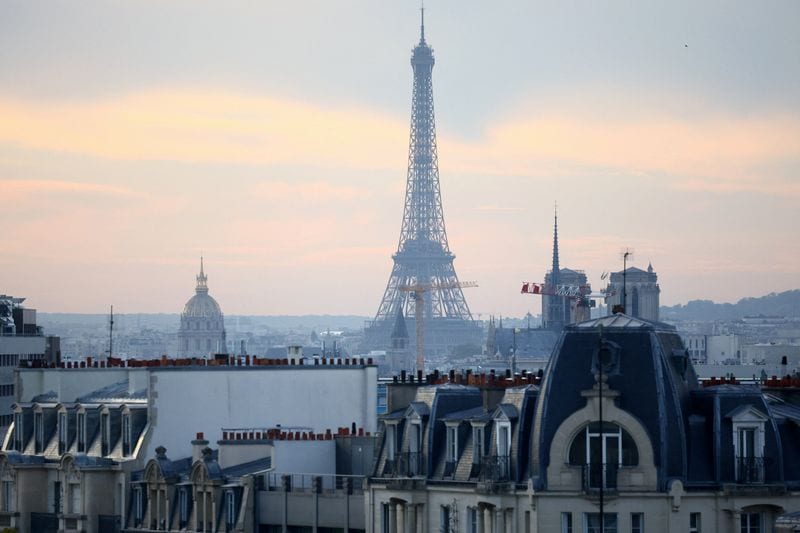 Euro zone ministers to urge France to pass 2027 budget to calm markets
