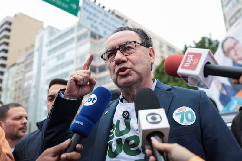 Third-place finisher in Brazil election endorses Bolsonaro for runoff against Lula