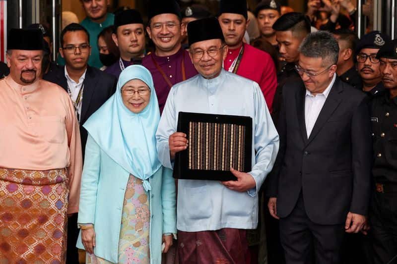 Malaysia proposes $112.5 billion budget for 2027 amid fiscal pressure