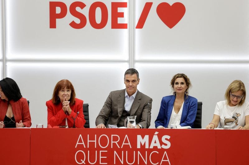 Spanish conservative parties lead polls ahead of November election