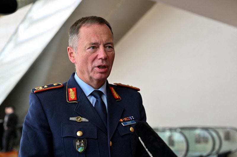 Russian satellite activity raises concerns for Starlink, German space commander says
