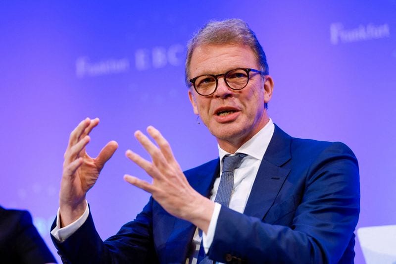 Deutsche Bank chief warns German election results worry foreign investors