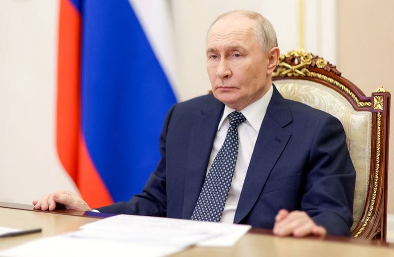 US envoys link diesel deal to Ukraine peace talks, sources say