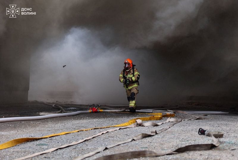 Russian drone attacks kill 3, injure 20 in western Ukraine