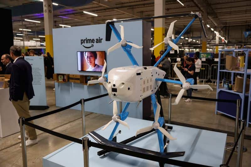 US lawmakers ask FAA to review Amazon drone hub near Boston