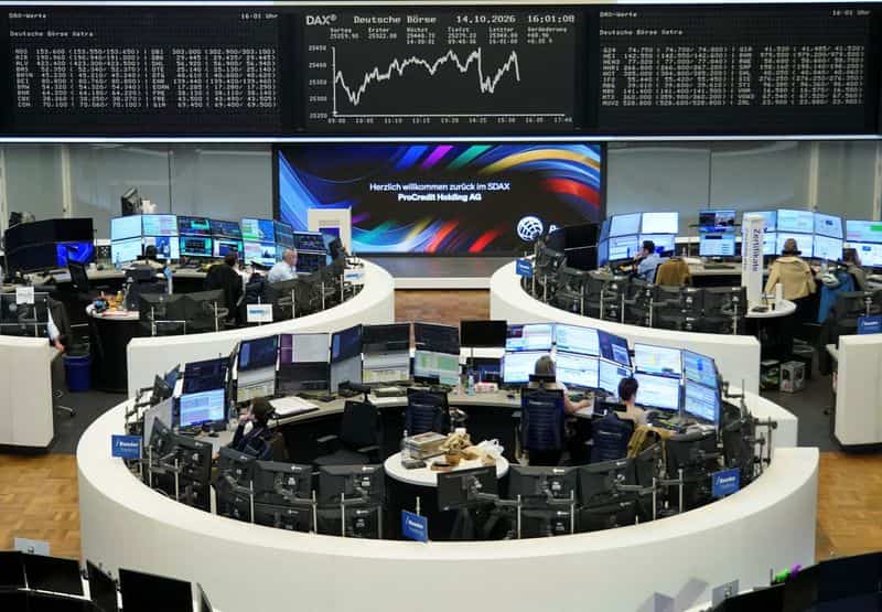 CoreWeave shares plunge as AI selloff hits data centers