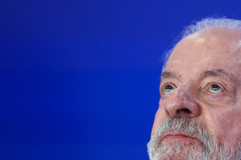 Brazil candidates focus fiscal plans on voter-friendly measures before runoff