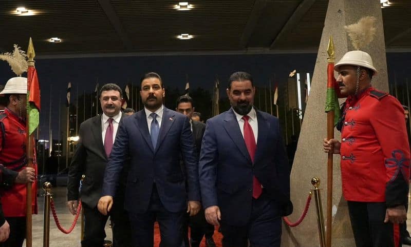 Iraq parliament approves remaining cabinet posts, PM deputies