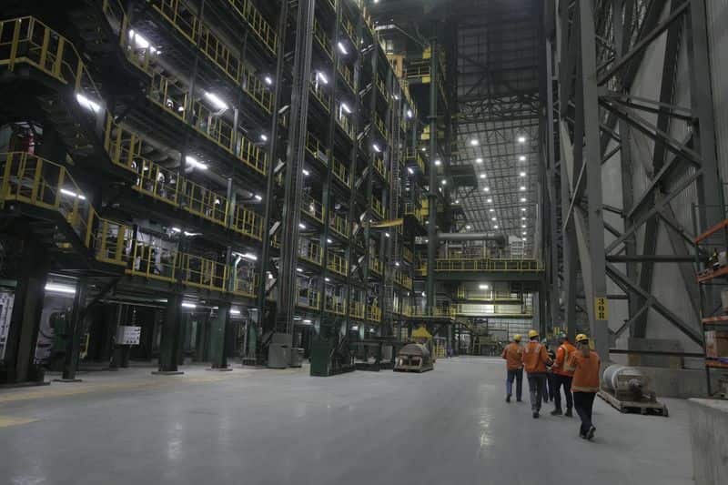 US manufacturing output rises in September, but Q3 momentum slows