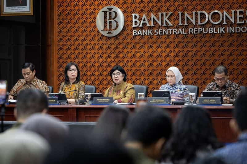 Indonesia central bank holds key rate, hikes deposit facility rate