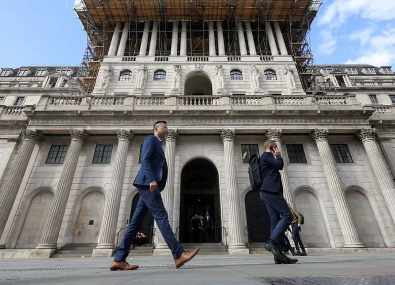 UK regulator urges pension trustees to stress-test AI concentration risk