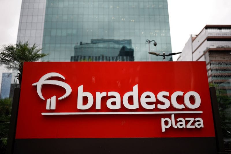 Bradesco meets profit estimates on slower credit growth