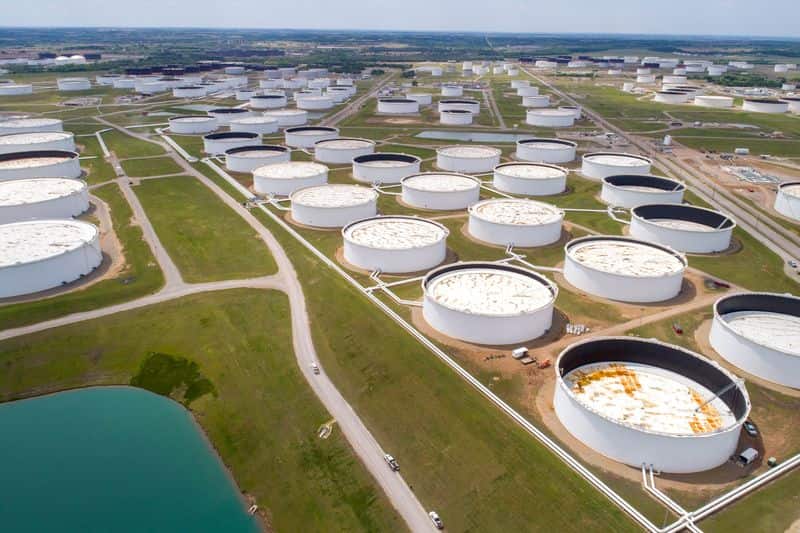 Oil little changed as Houthi attacks on Saudi Arabia and Libya disruptions linger