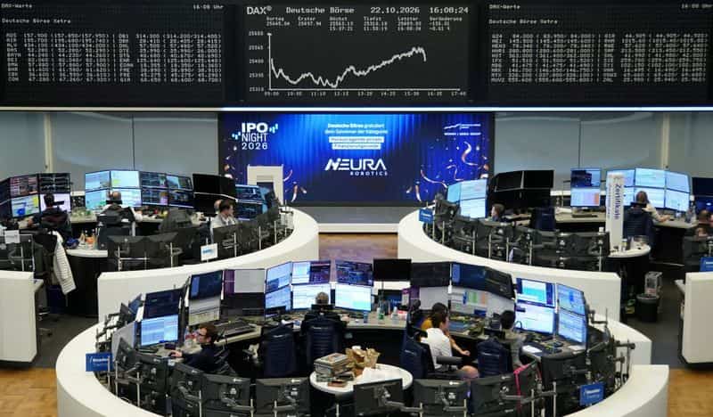 US long bond jumps 2 points as AI funding fears trigger flight to safety
