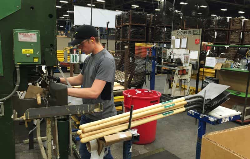 US business activity cools in October; strong demand fuels price pressures