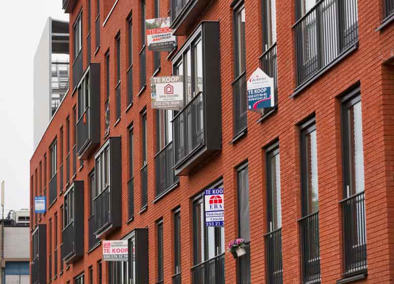 Euro zone mortgage demand slumps as rates climb, ECB survey shows
