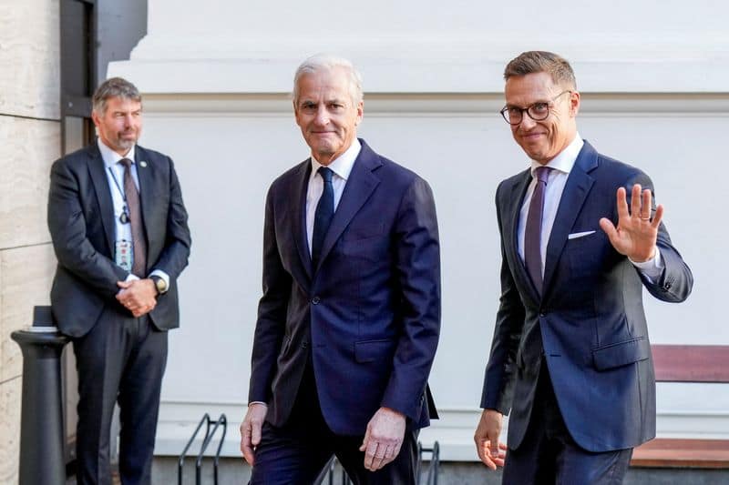 Finnish president, Norwegian PM spoke with Putin on Ukraine war