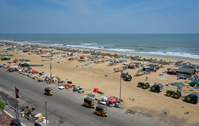 Cyclone Arnab kills six in India's eastern coast
