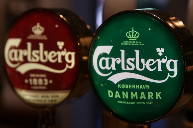 Carlsberg sticks to profit forecast on solid global sales