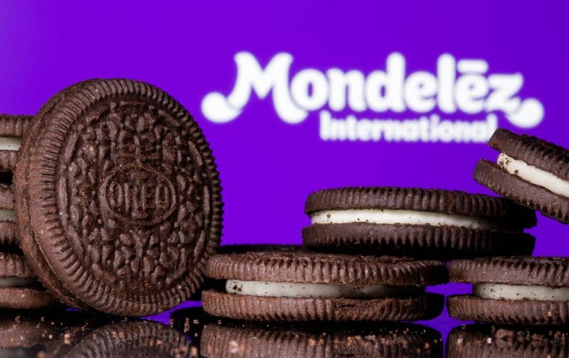 Mondelez misses third-quarter sales estimates