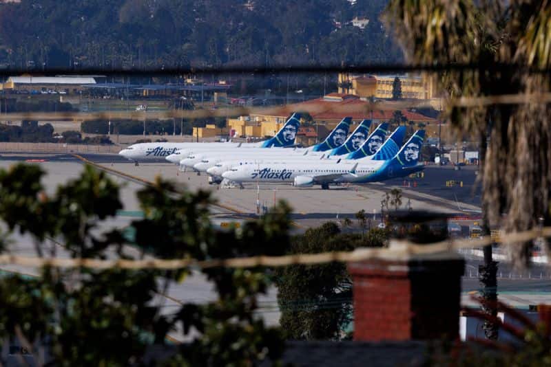 Alaska Air to cut 200 jobs as fuel costs threaten $700 million annual loss